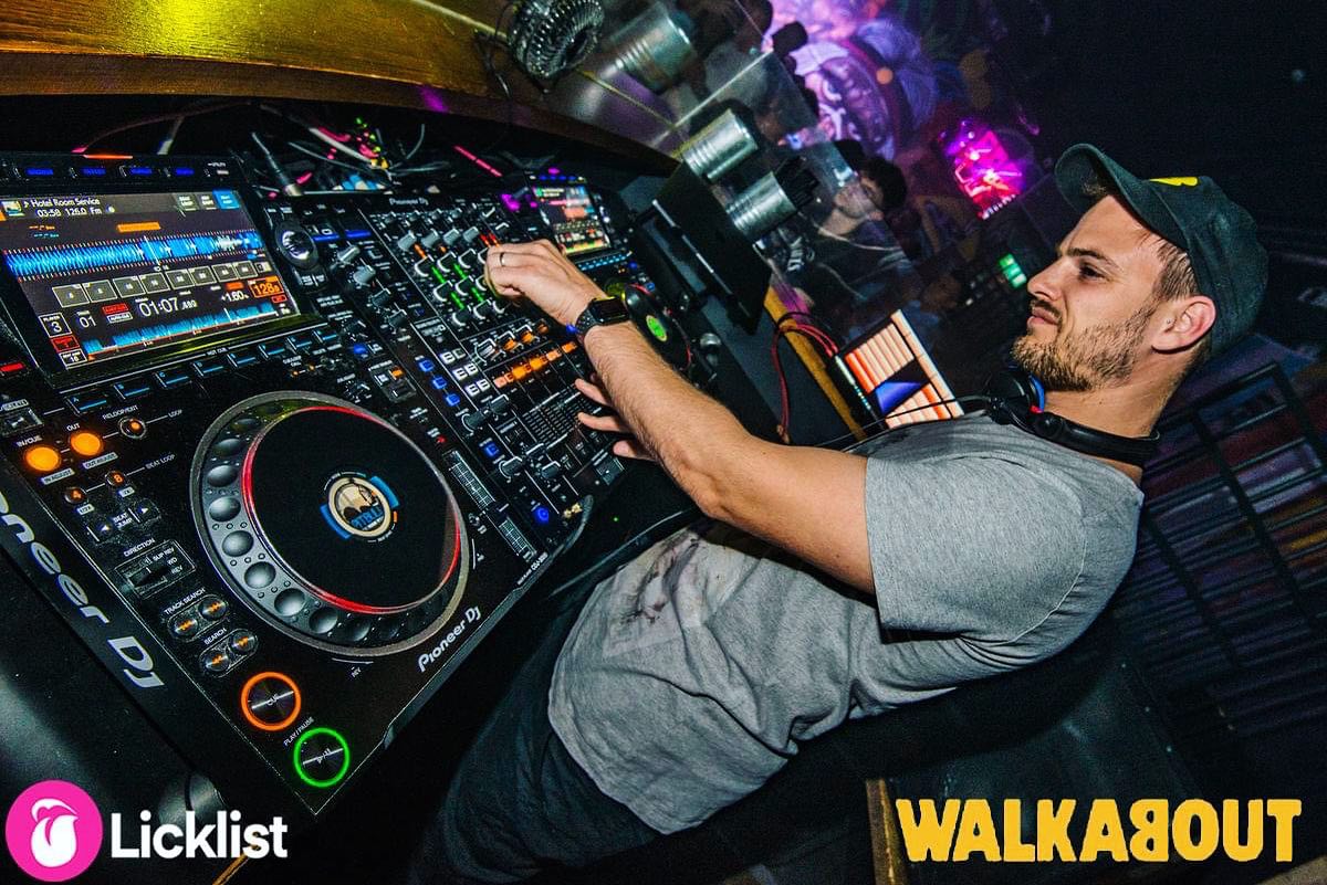 Walkabout DJ